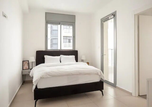 Fresh 3BR APT 32 Floor See View Tower