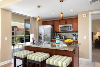 KBM Resorts Spacious 4-bedroom Honua Kai Collection Multi Unit Listing Same Floor Ocean Views + 3 Free Rental Cars! Hkh-516/20/37