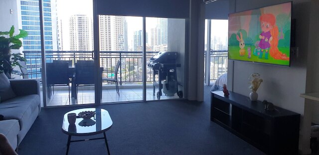 Chevron Tower3 has 2bedrooms 2beds With Car Park