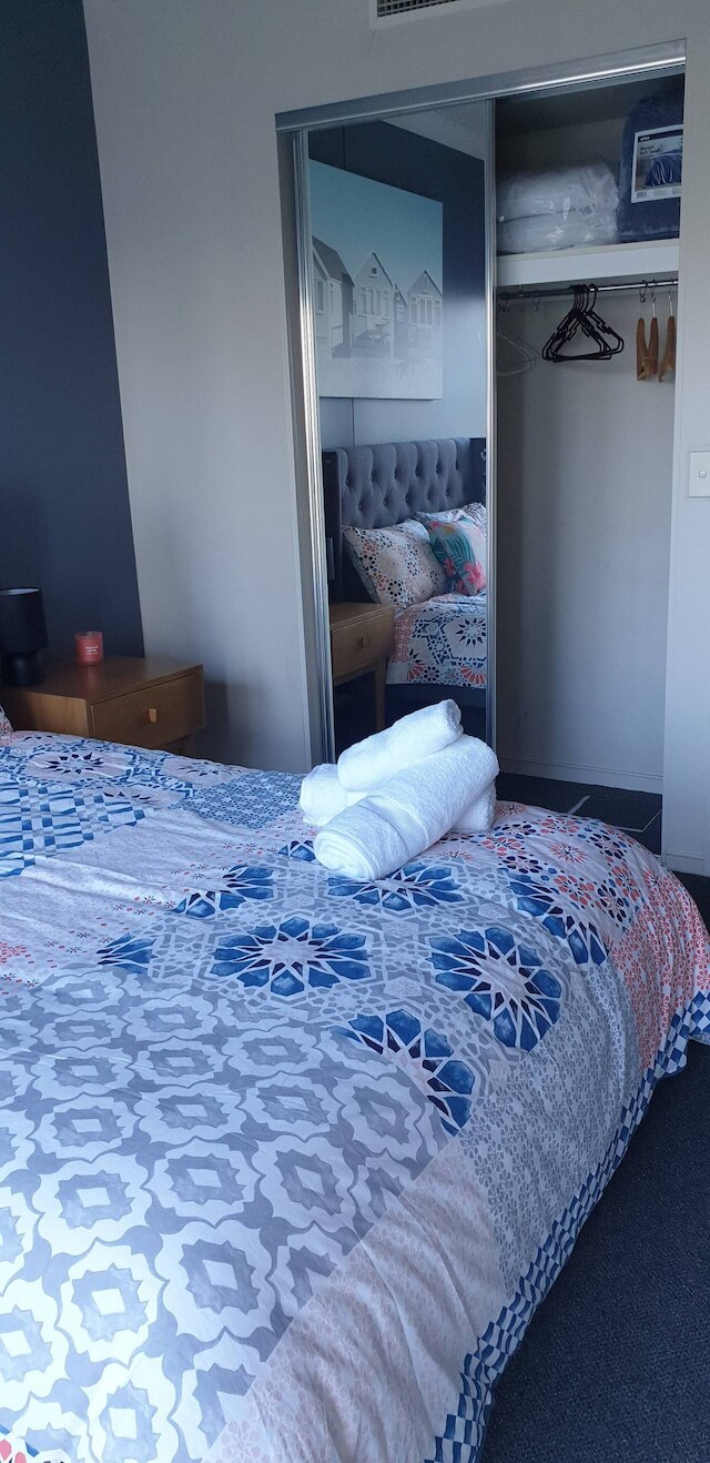 Chevron Tower3 has 2bedrooms 2beds With Car Park