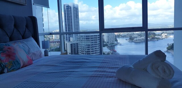 Chevron Tower3 has 2bedrooms 2beds With Car Park