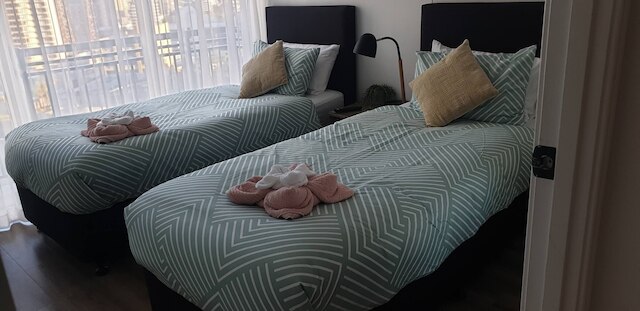 Chevron With 3beds and own Carpark Within Tower3