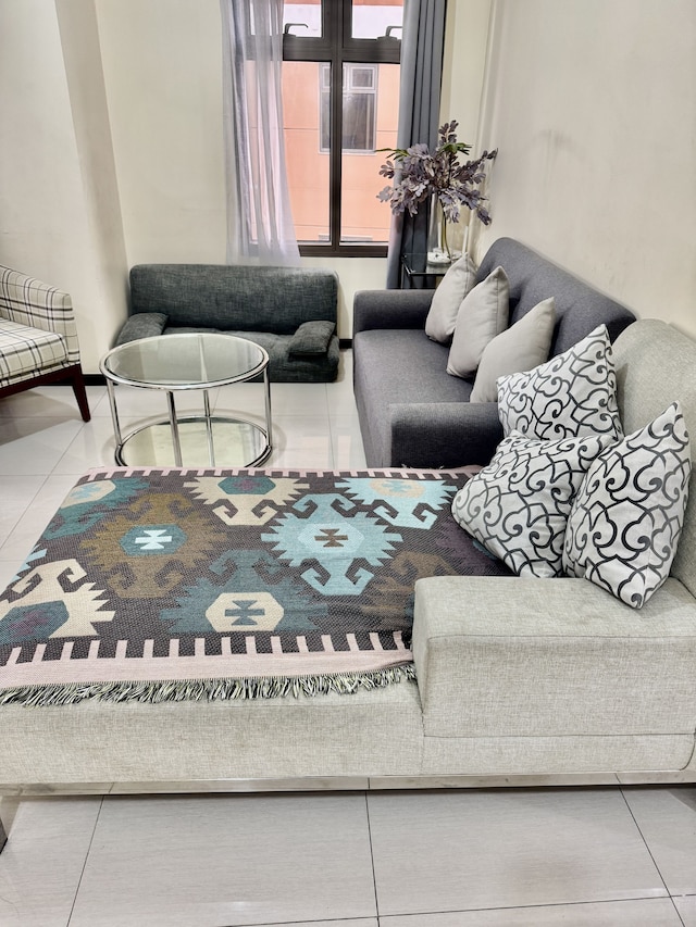 ラディアンス マニラベイ 2 ベッドルーム & 3 バス