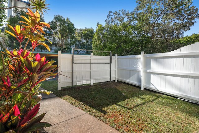 オーケンフラワー タウンハウス