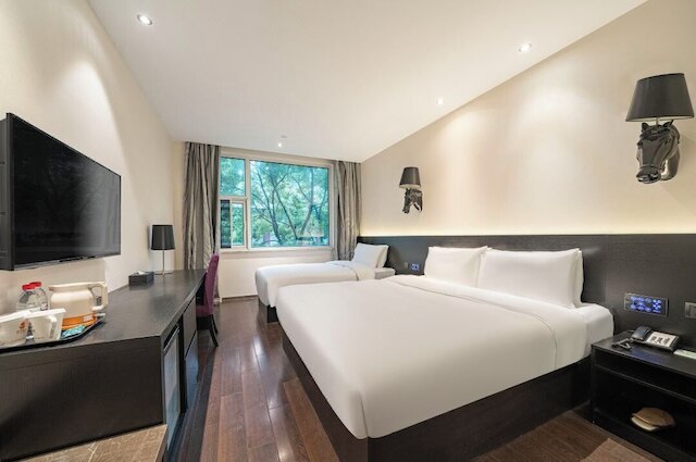 JUYUE HOTEL HONGQIAO AIRPORT