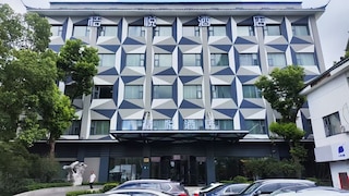 JUYUE HOTEL HONGQIAO AIRPORT