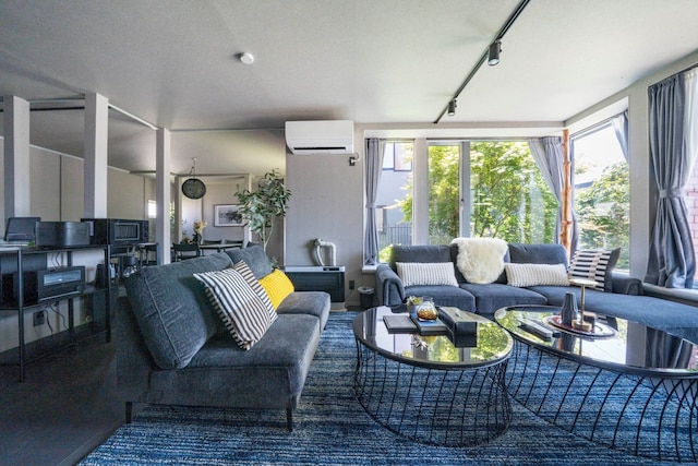 GROUNDBLOOM YIG STAY