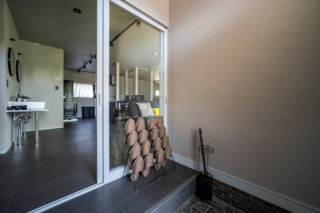 GROUNDBLOOM YIG STAY