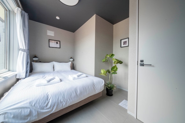 GROUNDBLOOM YIG STAY