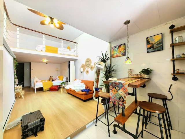 Shanghai Hills & Aromahome Terrace Loft