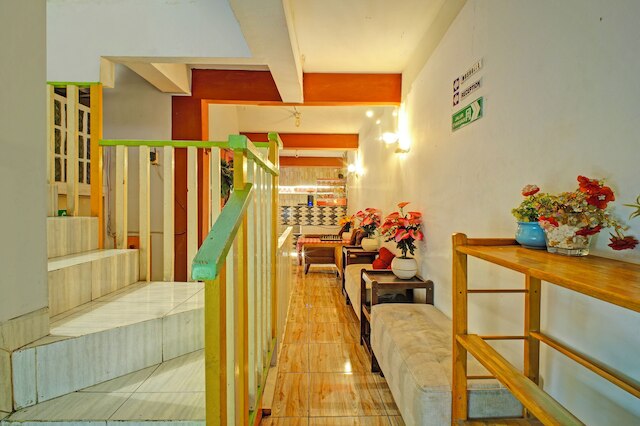 OYO 94764 シャリア カマルグエ