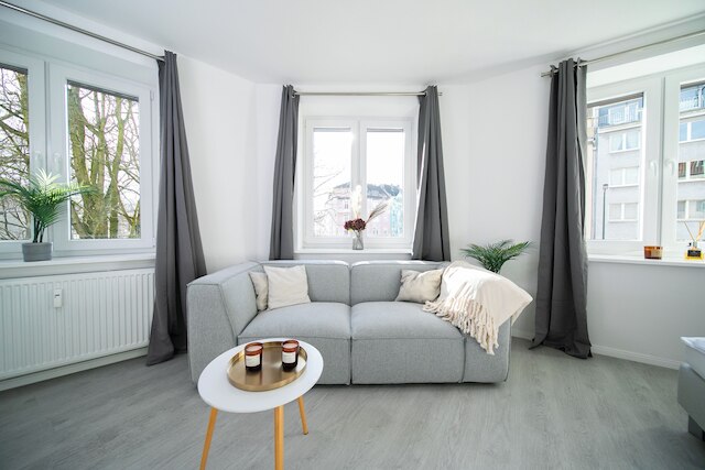 フェイバリット ステイズ - デュッセルドルフ