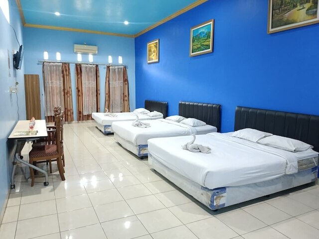 アマリア ゲストハウス & カフェ