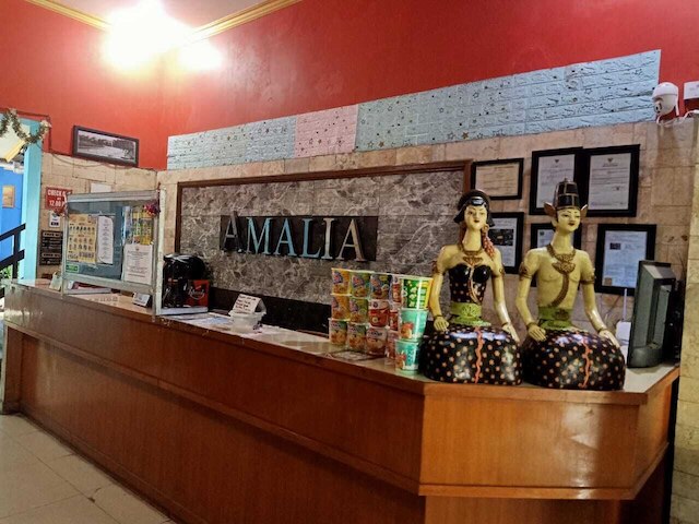 アマリア ゲストハウス & カフェ