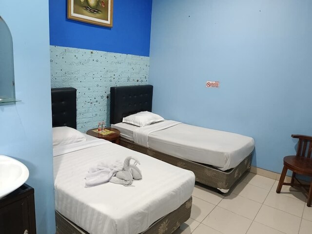 アマリア ゲストハウス & カフェ