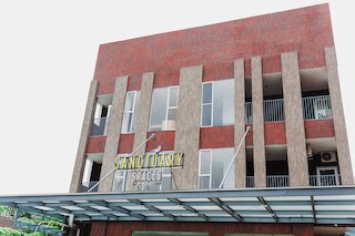 Hotel Sanctuary Slipi