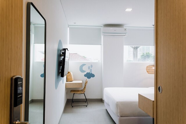 ホテル サンクチュアリ スリピ