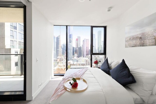 A Comfy 2BR Apt Near Melbourne Central, City Views