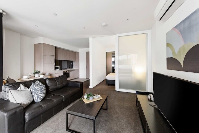 A Lovely 2BR Apt Near Victoria Market, City Views