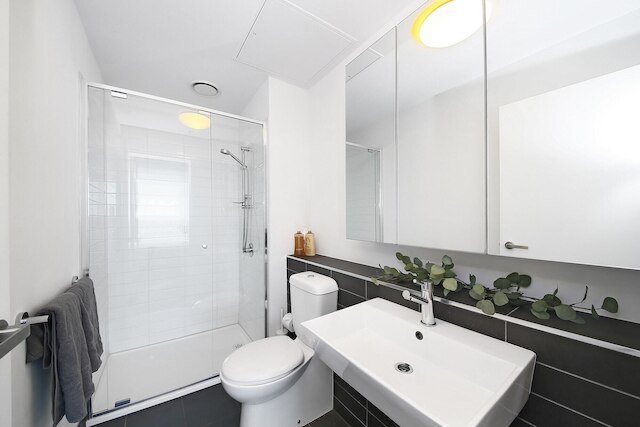 スタイリッシュ CBD アパートメント ウィズ スタニング ハーバービューズ