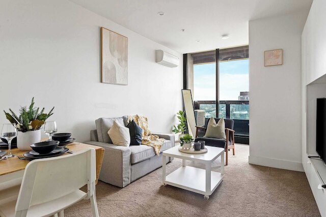 A Modern & Cozy 2BR Apartment With City Views