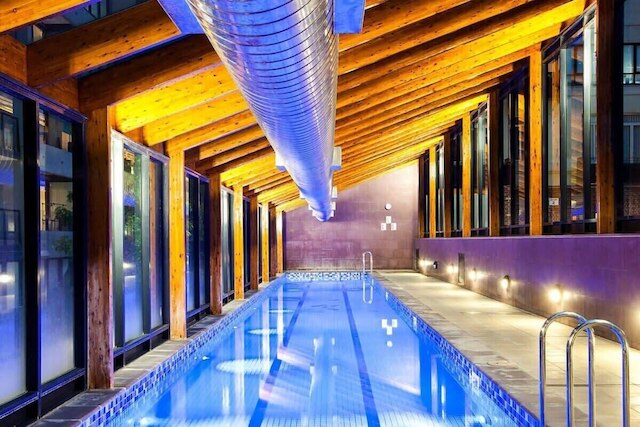 A 3BR Apt Next to Southern Cross, Free Parking