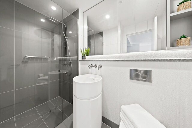 A 3BR Apt Next to Melbourne Central, Free Parking