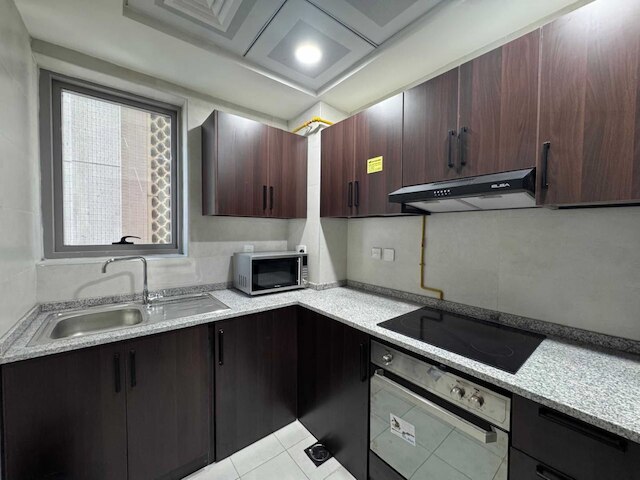 プレミア 2 ベッドルーム ライフライン アパートメント ウィズ フリー パーキング