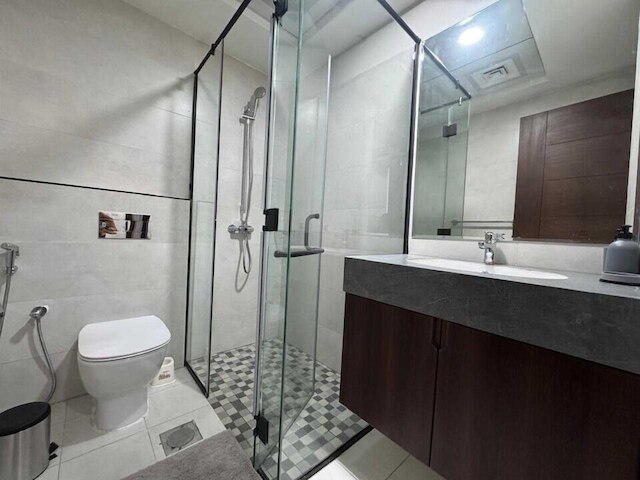 プレミア 2 ベッドルーム ライフライン アパートメント ウィズ フリー パーキング