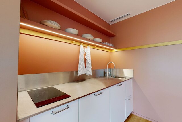 Charming 2-bed Flat w Shared Spaces