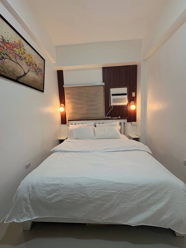 Near Mactan International Airport Condo With Private Entrance and Shared Pool