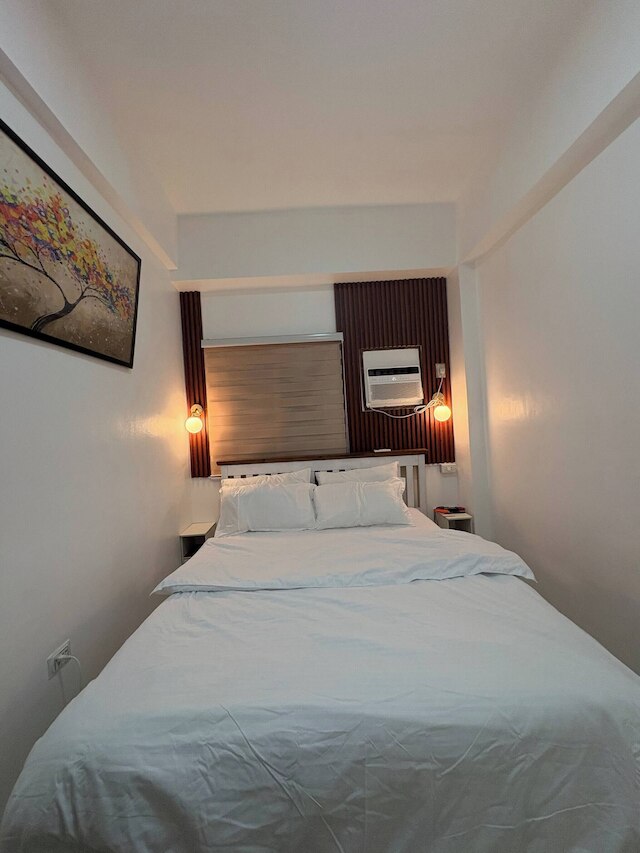 Near Mactan International Airport Condo With Private Entrance and Shared Pool