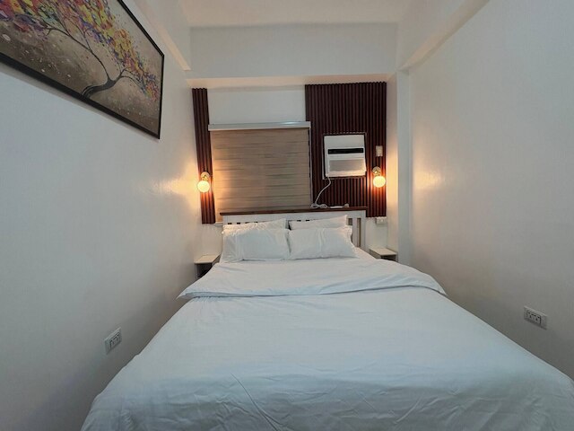 Near Mactan International Airport Condo With Private Entrance and Shared Pool