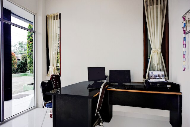 OYO 94785 ダイアナ ホームステイ シャリア