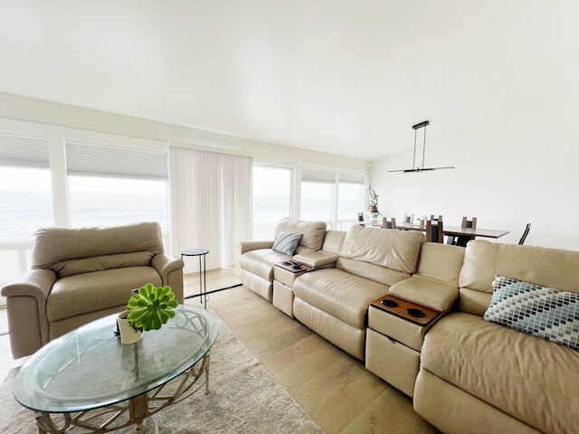 @マルベラ レーン - オーシャンフロント リトリート ウィズ スタニング ビュー