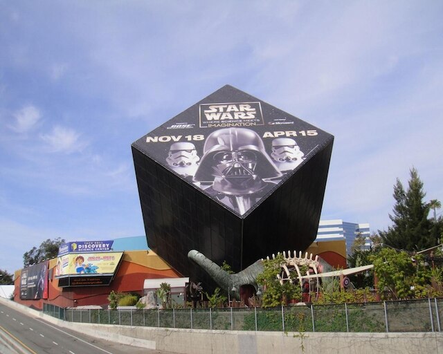 Urban Chic Home 10 Min From Disneyland With Pool GYM