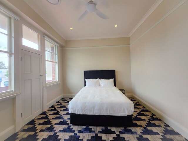 リバービュー ホテル テンピ