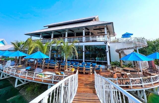 バッファロー アイランド リゾート & アドベンチャー パーク