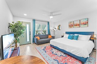 Prime Soco Cute Studio w Laundrywifi 7 Min to DT