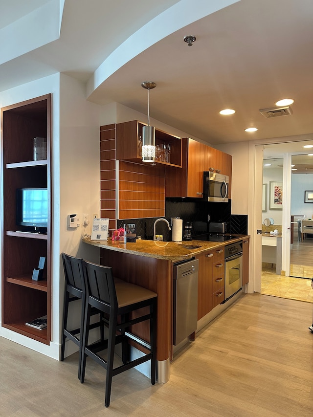 AKA ブリッケル 31th フリー パーキング by パレルモ ホーム