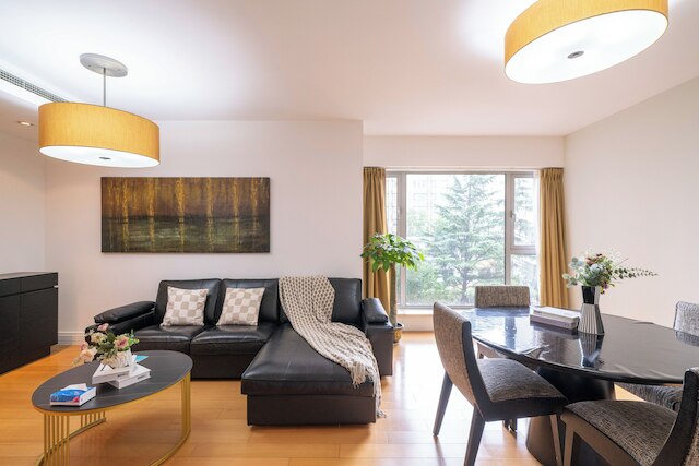 Tyms 3BR 2BA Apartment in Xujiahui