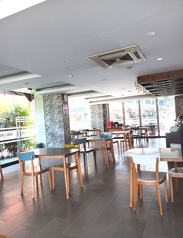 セラ ホテル バタム