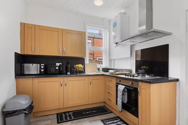 ファミリー - スリープス 6 - ガーデン - パーキング