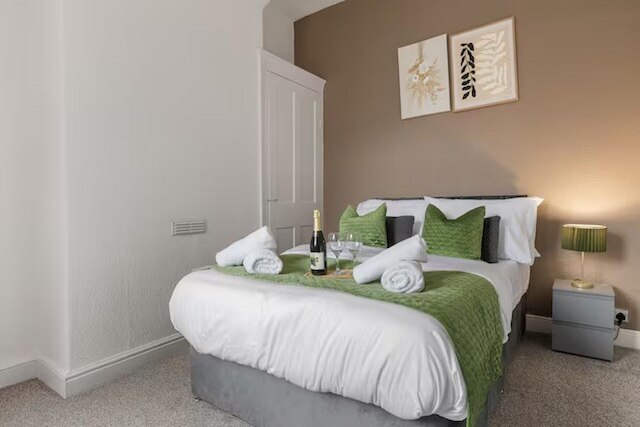 ファミリー - スリープス 6 - ガーデン - パーキング