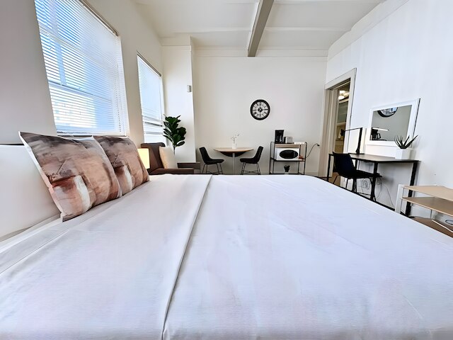 Studio in Gold Coast - SP 1204