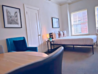 Vintage Studio in Gold Coast - SP 1205