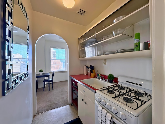 1BR Gold Coast Vintage Gem - SP 1700