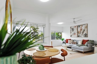 Cairns Tropical Bliss Swim In - Out Apt