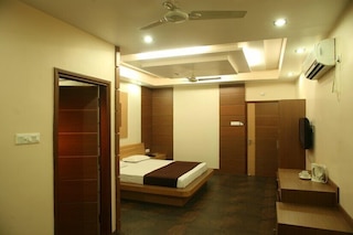 Golden Retreat Guest House