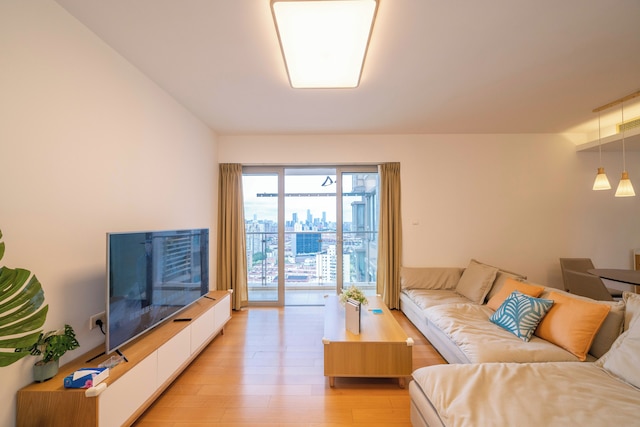 Tyms Elegant 3BR 2BA Apt Near Malls